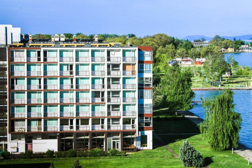 Hotel Hungaria Siófok Zewnętrze zdjęcie